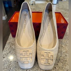 NWT Tory Burch Georgia soft croc embossed ballet flat.  Size 9